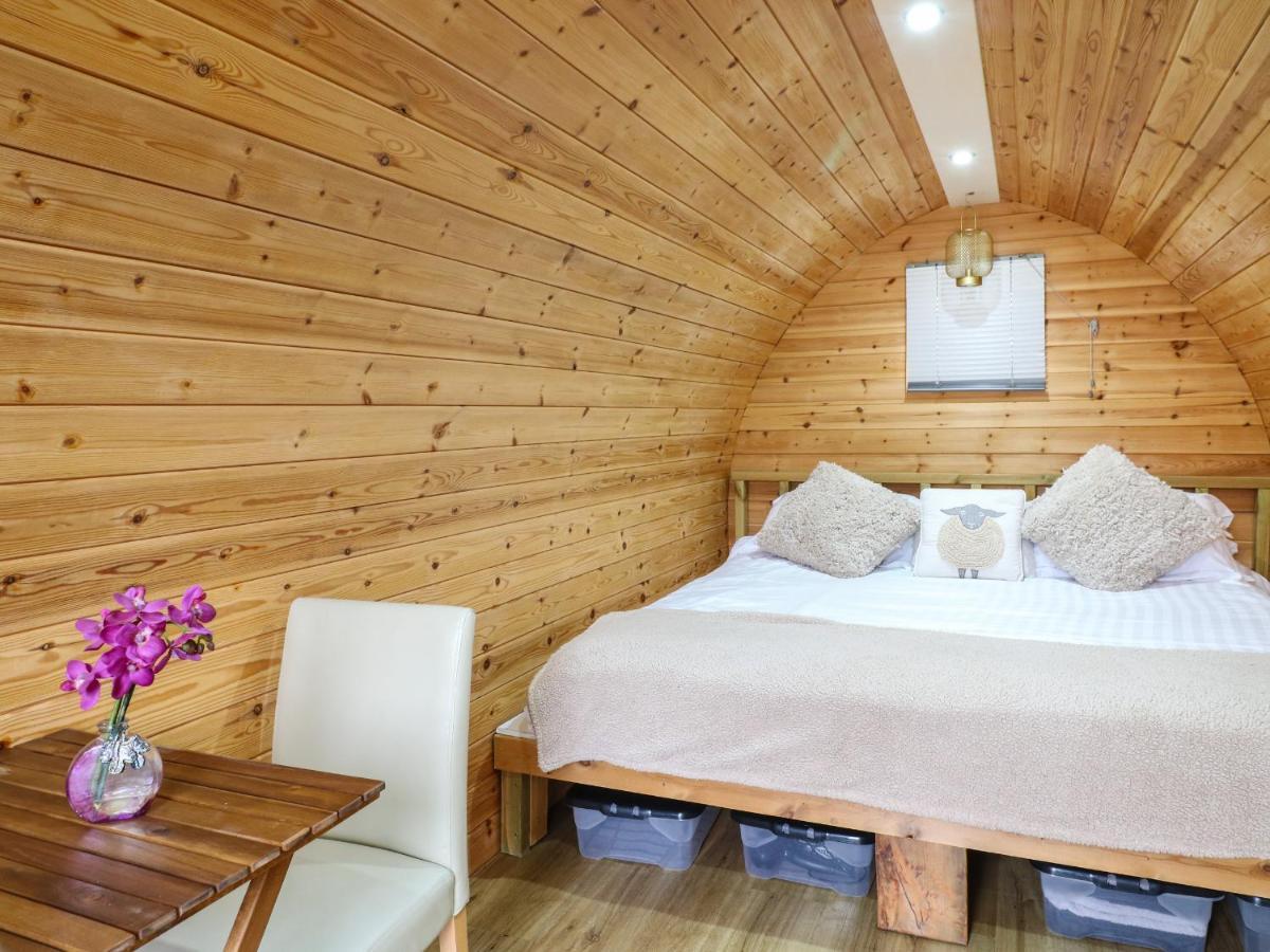 Вілла The Pod At Bank House Farm Стаффорд Екстер'єр фото
